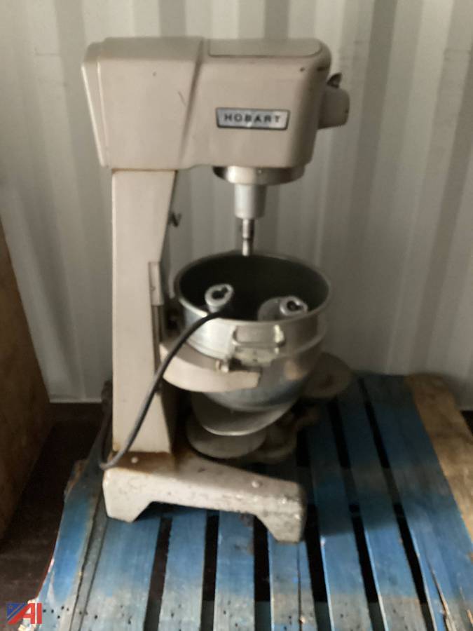 Auctions International Auction Byron Bergen CSDNY 34056 ITEM